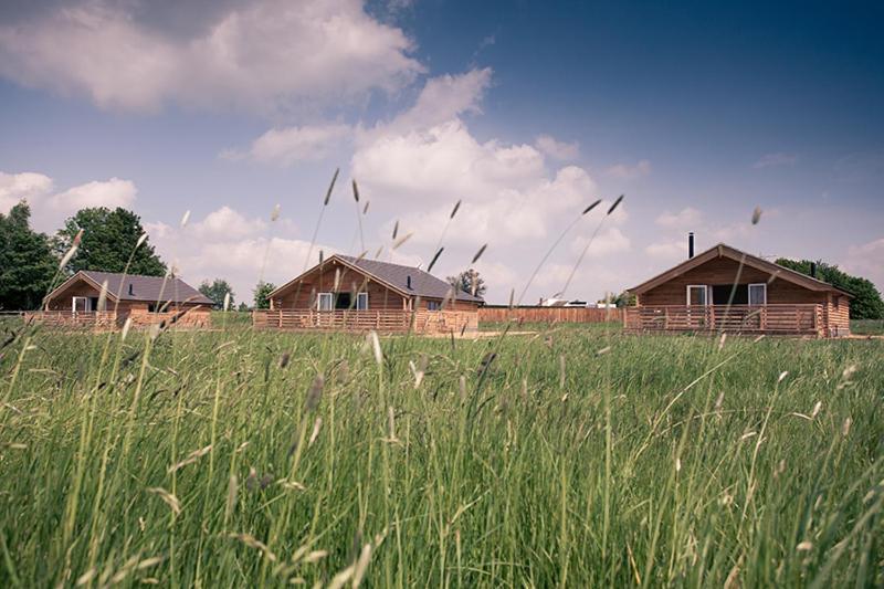 Fields End Lodges Doddington  外观 照片