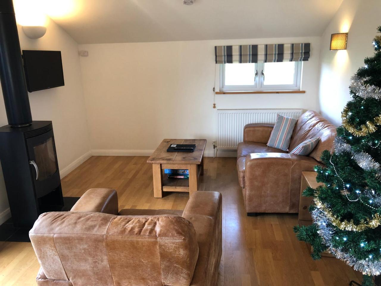 Fields End Lodges Doddington  外观 照片