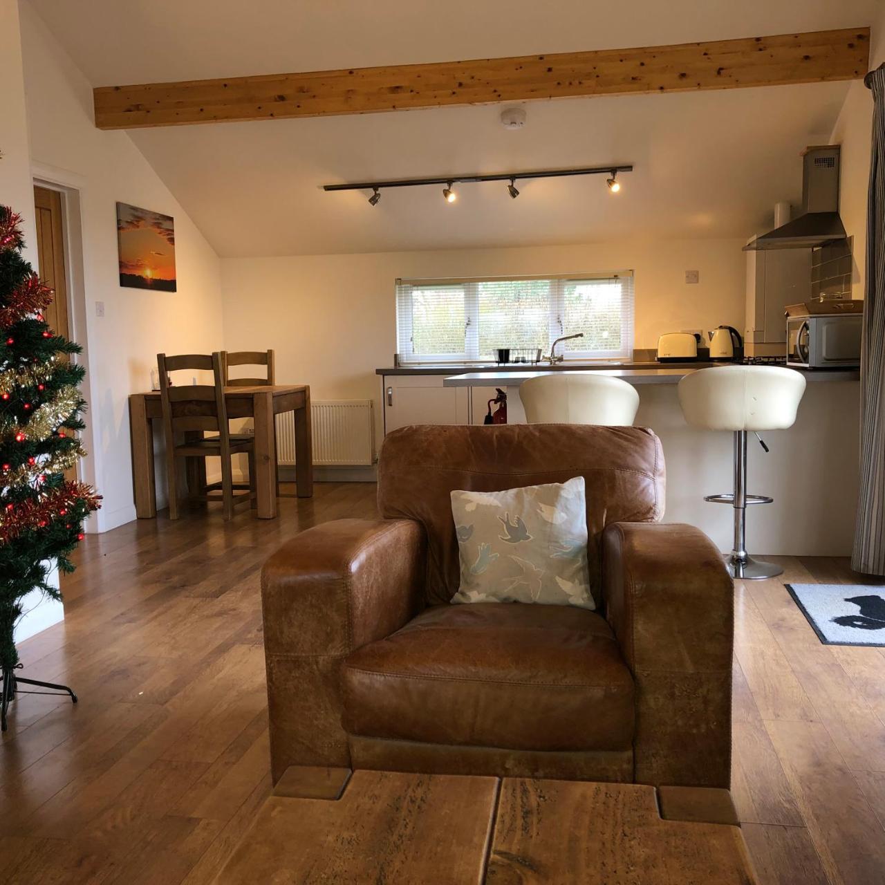 Fields End Lodges Doddington  外观 照片