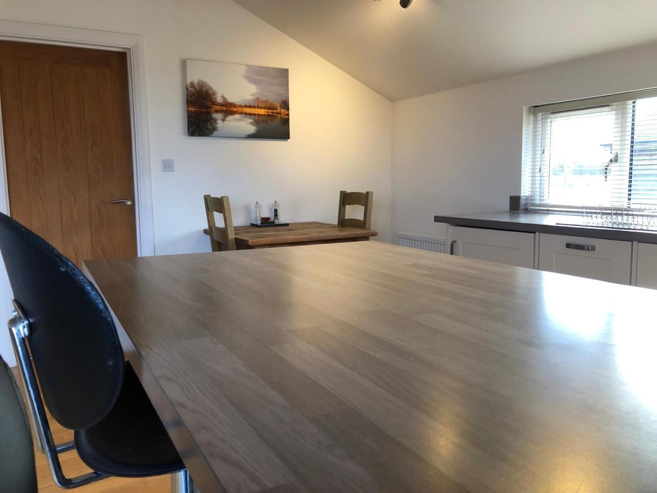 Fields End Lodges Doddington  外观 照片