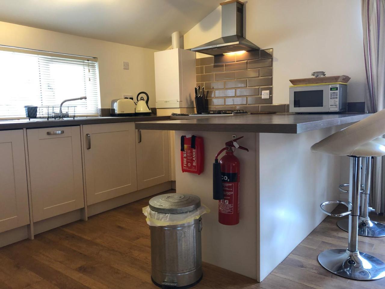 Fields End Lodges Doddington  外观 照片